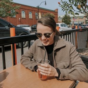 Aritzia Ganna Shirt Jacket